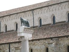 Italien Venetien Aquileia Basilica S. Maria 035.JPG